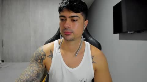 Snapshot of adam_clarke chatting on February 2025 03:21:01 AM adam clarke online show from February 2025 03:21:01 AM