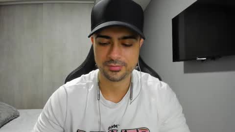 Snapshot of adam_clarke chatting on March 2025 04:17:02 AM adam clarke online show from March 2025 04:17:02 AM