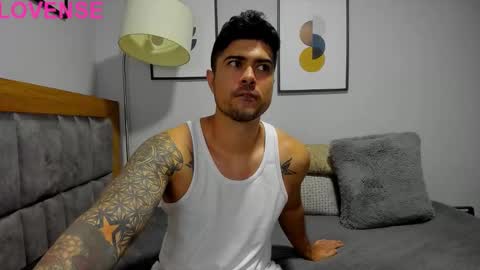 Snapshot of adam_clarke chatting on September 2025 07:57:02 AM adam clarke online show from September 2025 07:57:02 AM