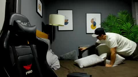 Snapshot of adam_clarke chatting on March 2026 02:58:02 AM adam clarke online show from March 2026 02:58:02 AM