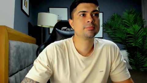 Snapshot of adam_clarke chatting on March 2026 02:16:01 AM adam clarke online show from March 2026 02:16:01 AM