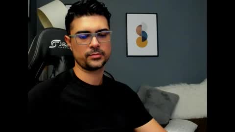 Snapshot of adam_clarke chatting on May 2026 01:13:01 AM adam clarke online show from May 2026 01:13:01 AM