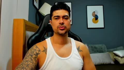 Snapshot of adam_clarke chatting on May 2026 08:41:01 AM adam clarke online show from May 2026 08:41:01 AM