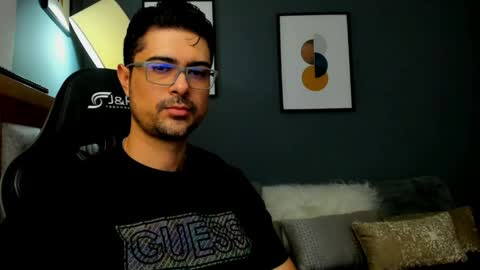 Snapshot of adam_clarke chatting on May 2026 01:23:02 AM adam clarke online show from May 2026 01:23:02 AM