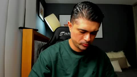 Snapshot of adam_clarke chatting on June 2026 03:30:02 AM adam clarke online show from June 2026 03:30:02 AM