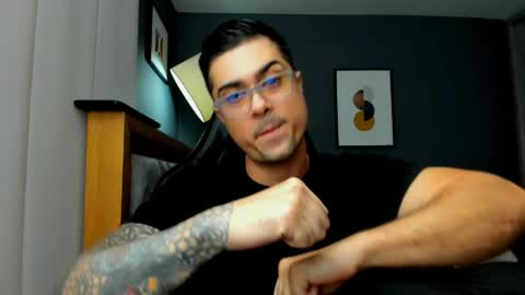 Snapshot of adam_clarke chatting on June 2026 06:53:01 PM adam clarke online show from June 2026 06:53:01 PM