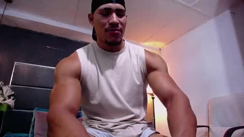 adam_fit19cm online show from November 2025 02:02:01 PM