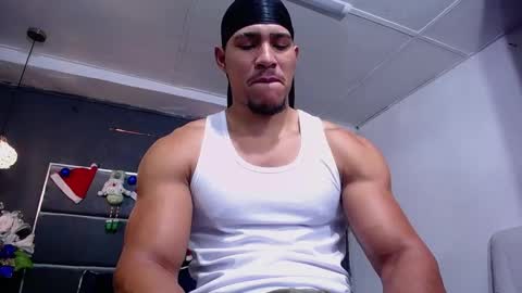 adam_fit19cm online show from December 2025 01:53:01 PM