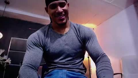 adam_fit19cm online show from February 2026 02:00:02 PM