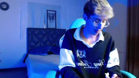 Adam online show from April 2026 01:42:02 AM