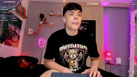 Snapshot of adam_sword4 chatting on January 2025 02:33:01 AM Alan and Jordan online show from January 2025 02:33:01 AM