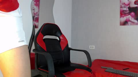 Snapshot of adama_soa chatting on February 2025 06:12:01 AM Hello guys excuse my absence I will be absent for several days for health reasons I hope you understand thank you very much. online show from February 2025 06:12:01 AM