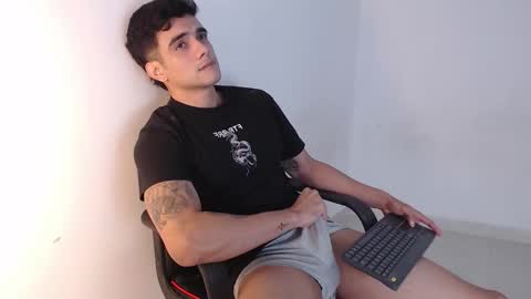 Snapshot of adama_soa chatting on October 2025 06:11:02 AM Hello guys excuse my absence I will be absent for several days for health reasons I hope you understand thank you very much. online show from October 2025 06:11:02 AM