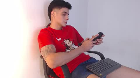 Snapshot of adama_soa chatting on October 2025 07:12:01 AM Hello guys excuse my absence I will be absent for several days for health reasons I hope you understand thank you very much. online show from October 2025 07:12:01 AM