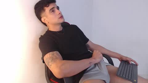 Snapshot of adama_soa chatting on October 2025 05:44:02 AM Hello guys excuse my absence I will be absent for several days for health reasons I hope you understand thank you very much. online show from October 2025 05:44:02 AM