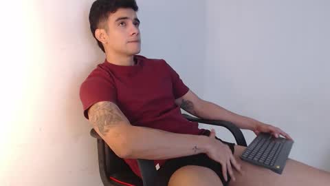 Snapshot of adama_soa chatting on November 2025 05:31:02 AM Hello guys excuse my absence I will be absent for several days for health reasons I hope you understand thank you very much. online show from November 2025 05:31:02 AM