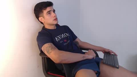 Snapshot of adama_soa chatting on November 2025 06:01:01 AM Hello guys excuse my absence I will be absent for several days for health reasons I hope you understand thank you very much. online show from November 2025 06:01:01 AM