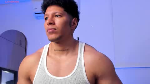 adambrocs1 online show from December 2025 09:03:02 AM