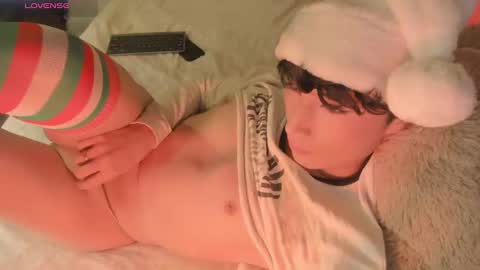 Snapshot of adamdayt chatting on December 2024 06:00:02 AM Adam Dayt online show from December 2024 06:00:02 AM