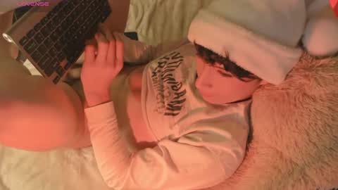 Snapshot of adamdayt chatting on December 2024 09:06:02 AM Adam Dayt online show from December 2024 09:06:02 AM