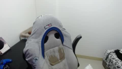 Snapshot of adamussutekh chatting on September 2025 09:47:02 AM Adam online show from September 2025 09:47:02 AM