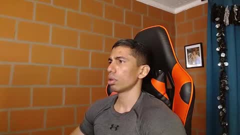 Adan Sin online show from January 2025 05:48:01 PM