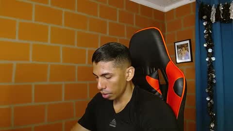 Adan Sin online show from January 2025 04:54:01 PM