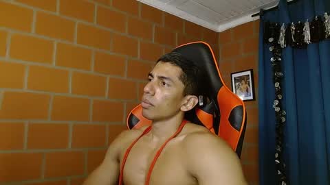 Adan Sin online show from March 2025 06:23:02 PM