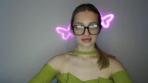 Snapshot of addie_collins chatting on December 2024 02:38:01 PM Kristina online show from December 2024 02:38:01 PM