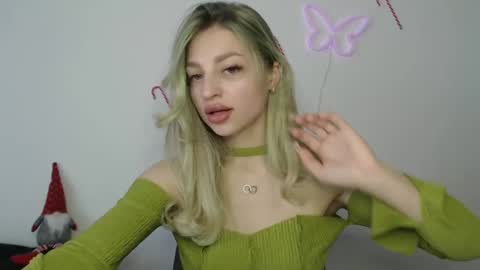 Snapshot of addie_collins chatting on December 2024 10:05:02 AM Kristina online show from December 2024 10:05:02 AM