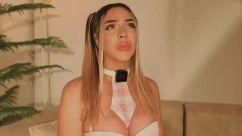 A D D I S O N  online show from October 2025 11:03:02 PM