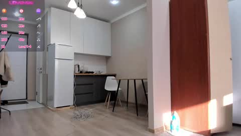 Adel online show from February 2025 10:00:02 AM