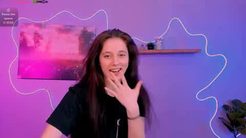 adel_sky_ online show from April 2026 07:58:01 PM