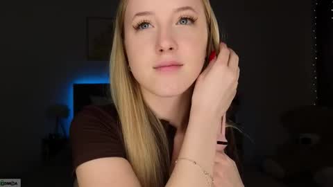 Adele online show from February 2026 09:05:02 PM