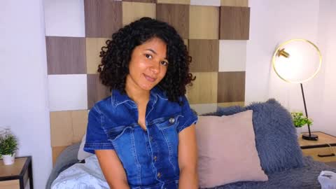 Andrea online show from January 2025 04:57:01 PM