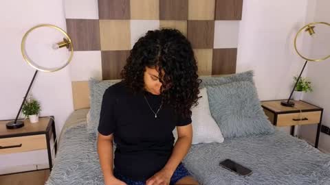 Andrea online show from January 2025 11:48:02 AM