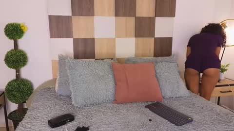 Andrea online show from February 2025 12:09:01 AM