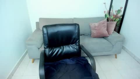 Carolina online show from March 2026 11:27:02 AM