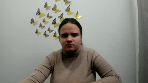 adelecruzz online show from February 2025 01:09:02 PM