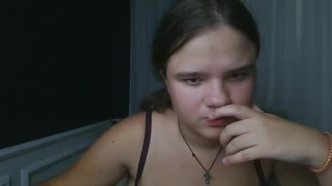 adelecruzz online show from September 2025 12:27:01 PM