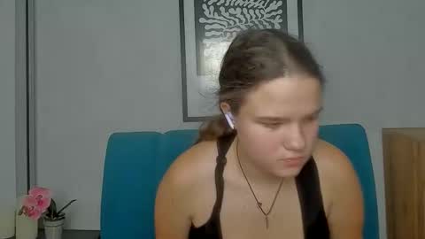 adelecruzz online show from February 2026 01:18:01 PM