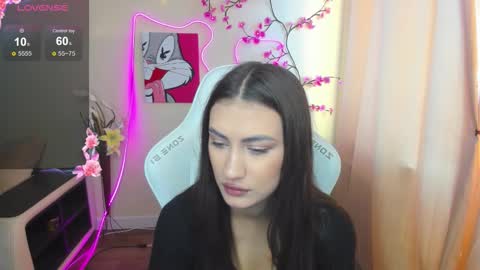 Adel online show from November 2025 03:20:02 AM