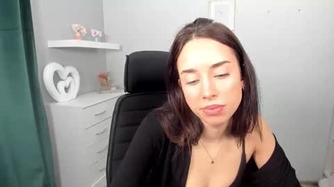 Snapshot of adelesolo chatting on February 2026 06:46:01 AM Adele online show from February 2026 06:46:01 AM