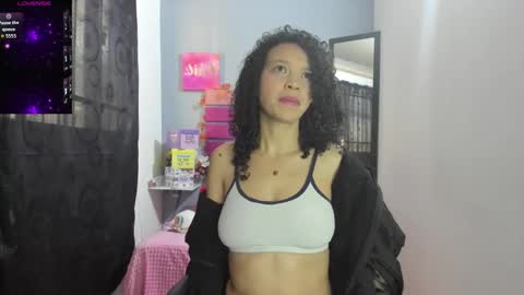 Adeleth online show from November 2025 01:21:02 PM