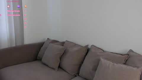 Snapshot of adelexx_zll chatting on April 2026 06:19:01 AM adelexx_zll online show from April 2026 06:19:01 AM