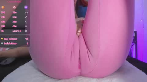 Snapshot of adelinaconte1 chatting on January 2025 10:50:01 PM adelinaconte1 online show from January 2025 10:50:01 PM