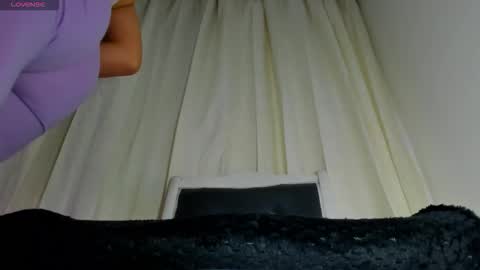 Snapshot of adelinaconte1 chatting on November 2025 04:11:02 AM adelinaconte1 online show from November 2025 04:11:02 AM