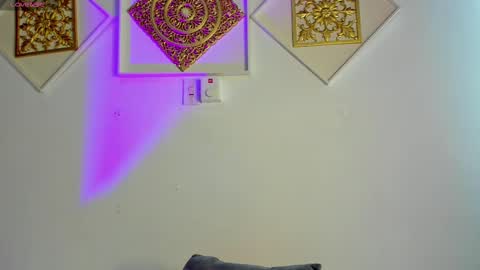 adeline online show from February 2025 04:03:02 AM