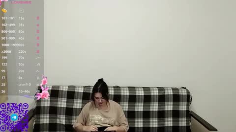 Snapshot of adelinehaefner chatting on March 2026 03:06:01 PM Anna online show from March 2026 03:06:01 PM