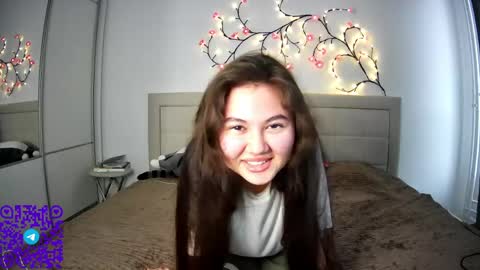 Snapshot of adelinehaefner chatting on April 2026 03:16:01 PM Anna online show from April 2026 03:16:01 PM